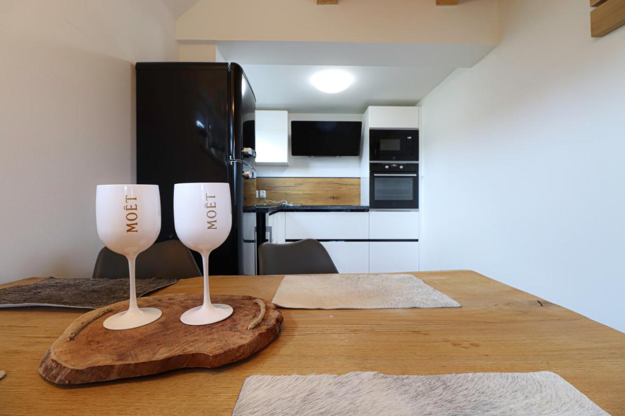 Woodhome - Luxury Mountain Apartment Horní Malá Úpa Eksteriør bilde